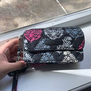 vera bradley wristlet